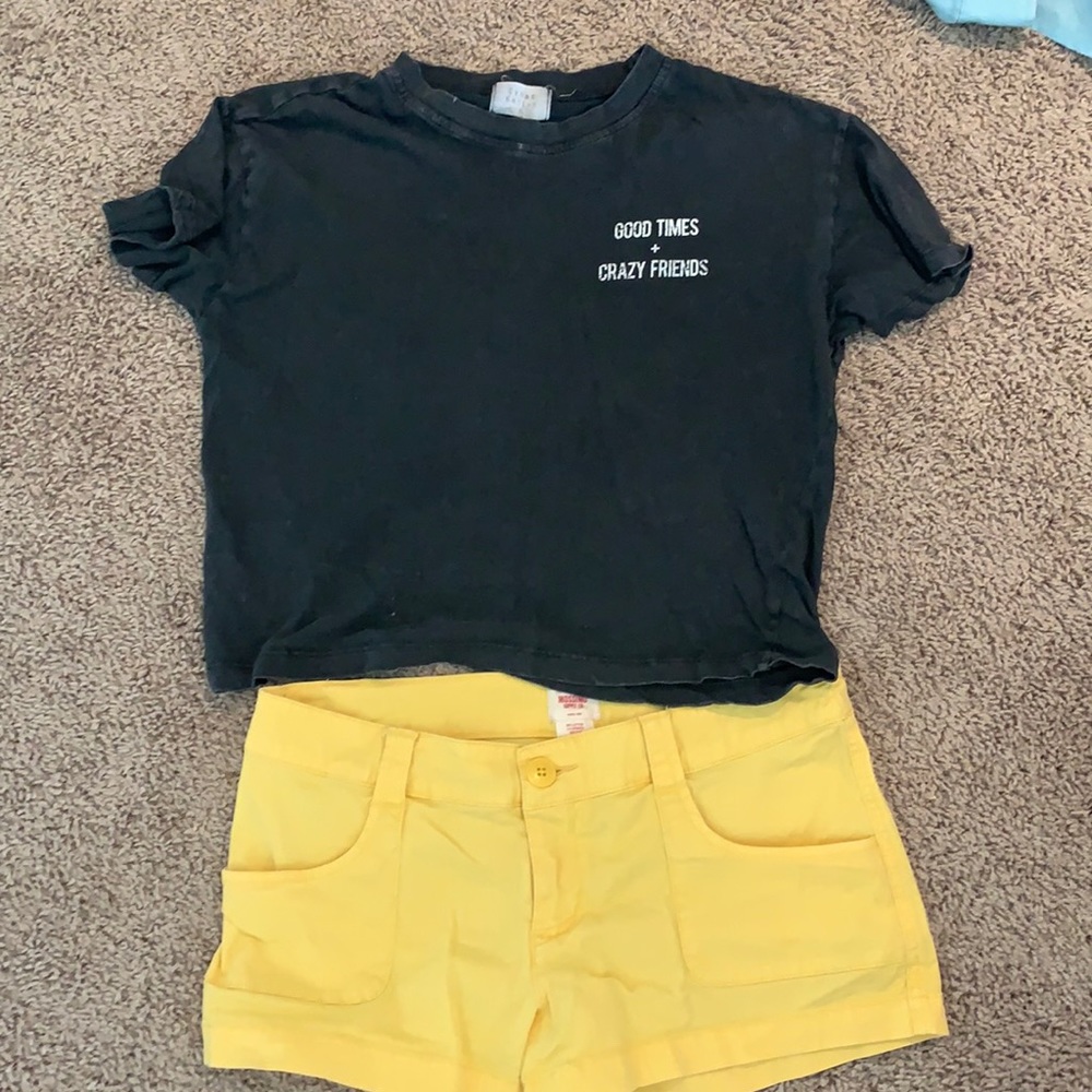 Girls t shirt and shorts